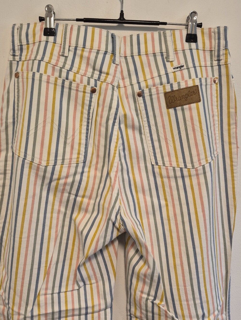 Wrangler Wanderer 622 High Rise Flare Jeans Sz 32x32 Pastel Rainbow Stripe Denim - Picture 10 of 14